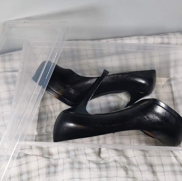 Authentic YSl pump - Picture 7 of 7